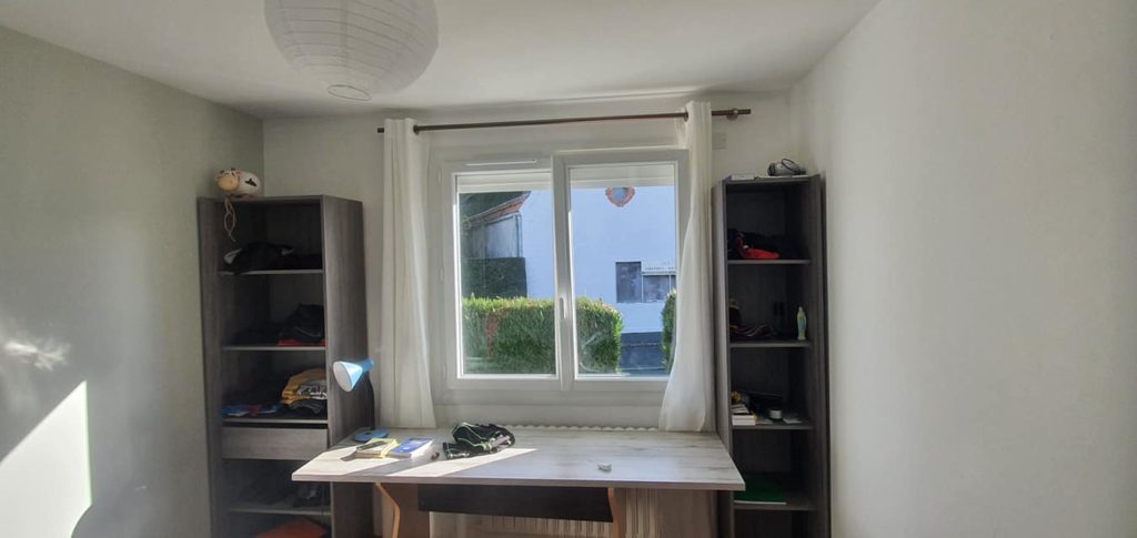 remplacement-fenetre-double-vitrage-bureau