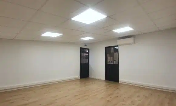 PRO : création d&rsquo;un bureau tertiaire et salle de repos